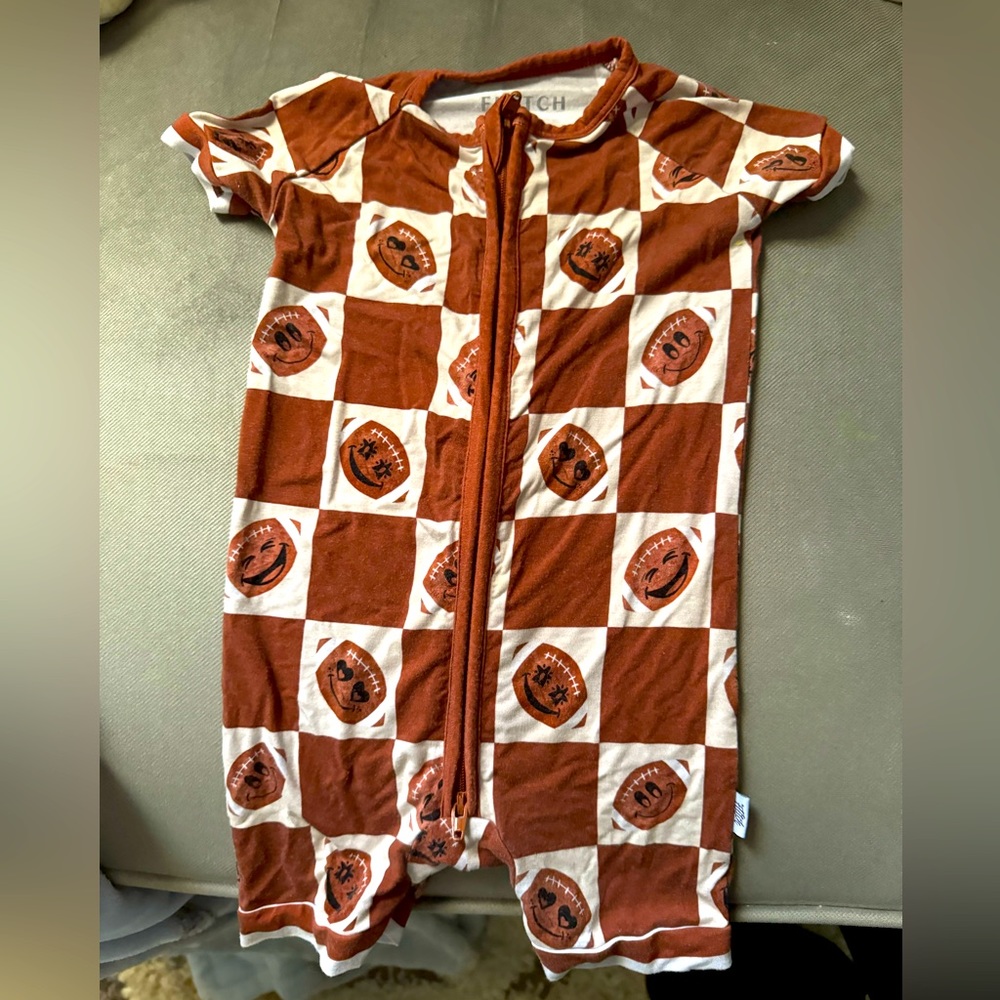 FLETCH KIDS football cruisin’